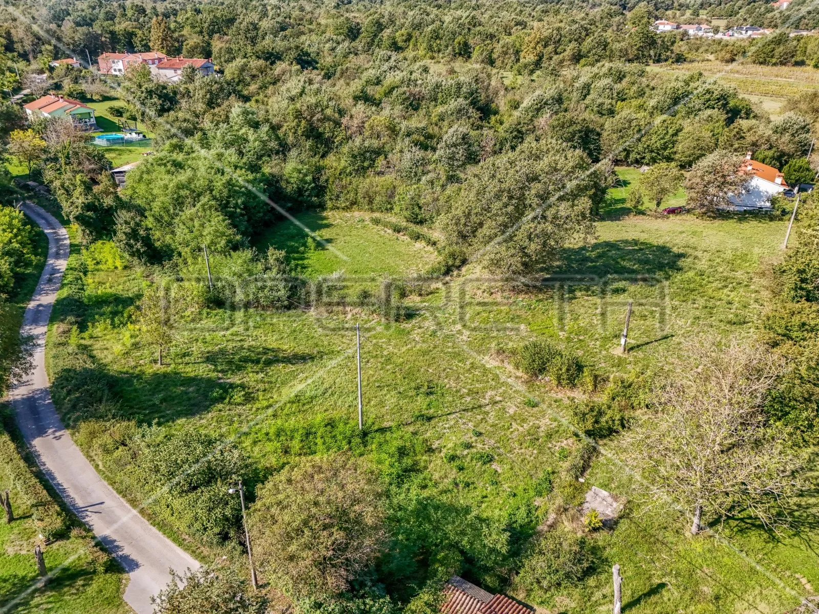 kršan, mješovito zemljište 5.879 m2 u mirnoj zoni - slika 3