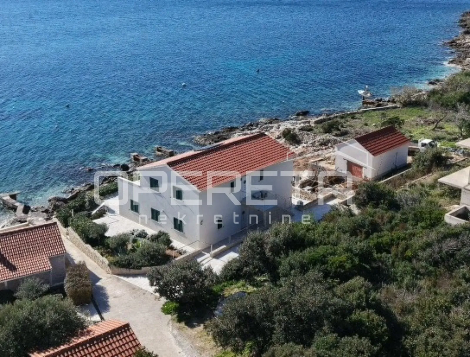 ženka, vis, 430,00 m2, 301.000,00 eur - slika 9