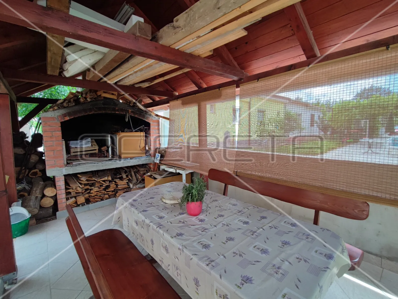 kuća sa dva stana i vrtom, blizina mora, sabunike-nin, zadar - slika 16