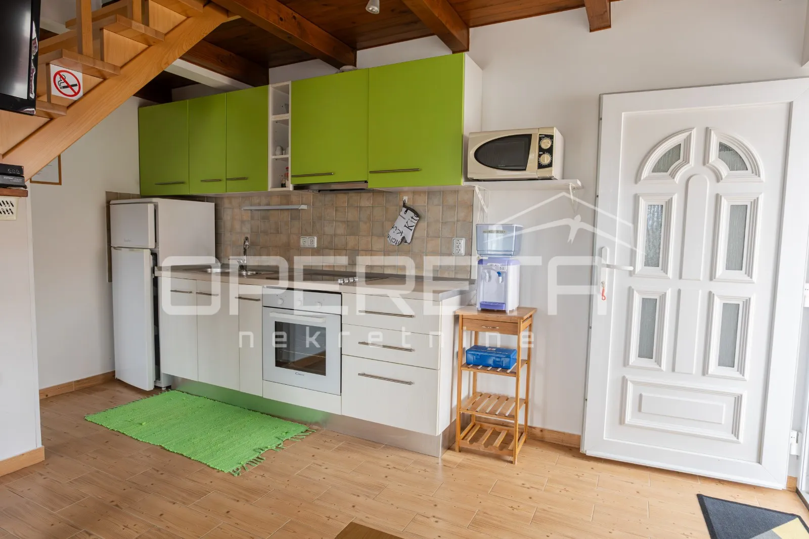 apartmanska kuća uz more – bez troška vode i struje! - slika 19