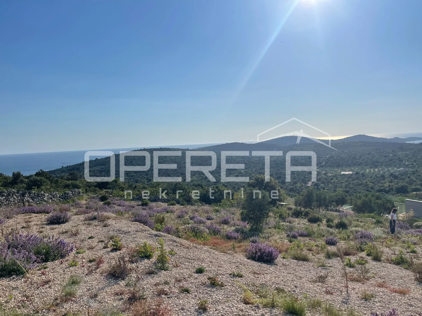 zemljište na mirnoj lokaciji i pogledom na more, 1.800 m2, dvornica - slika 10