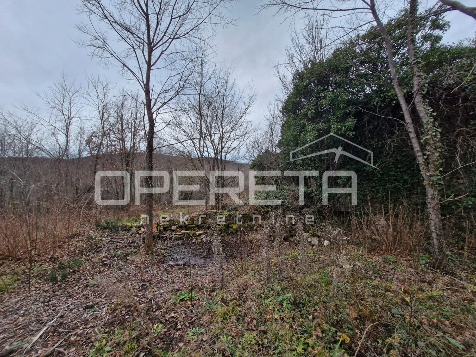 građevinsko zemljište sa objektima za adaptaciju u prirodnom okruženju - slika 8