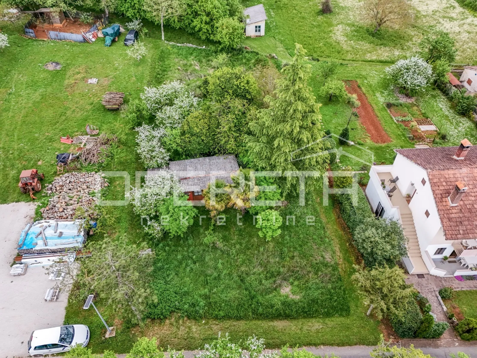 škropeti , novaki motovunski, 1.130,00 m2, 69.000,00 eur - slika 9