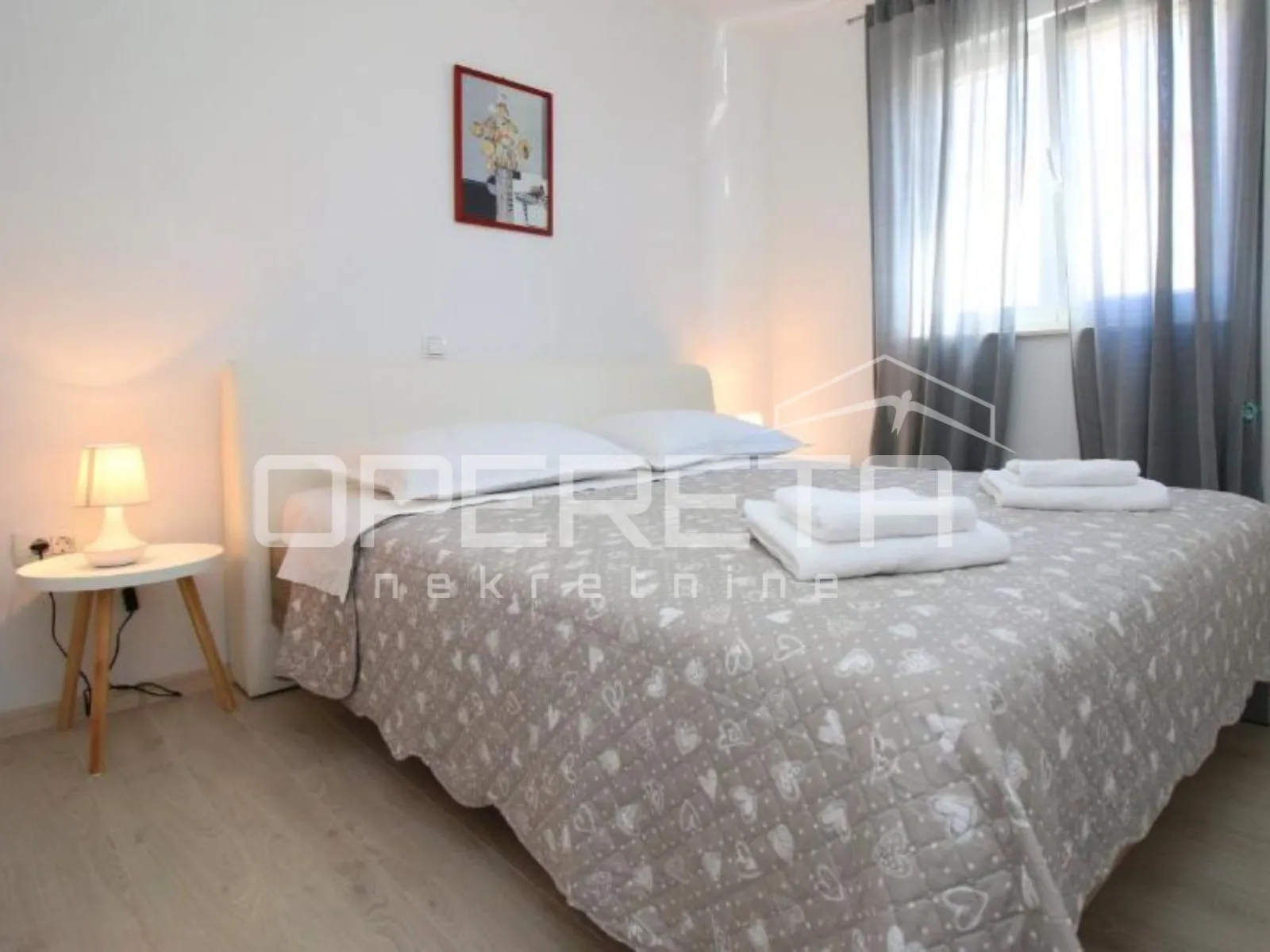 prvi red do mora, 6 apartmana, rogoznica! - slika 12