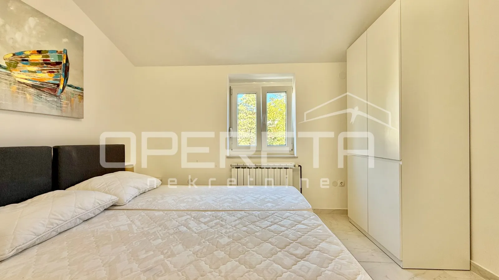 novalja – dvojna kuća s 2 trosobna apartmana i dvorištem - slika 15