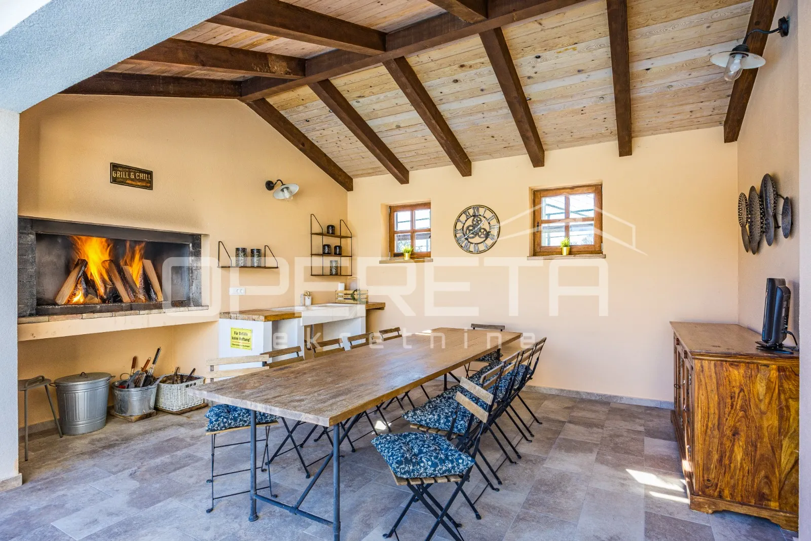 istra, vodnjan okolica, prekrasna vila sa šest spavaćih, bazen, grijanje, garaža - slika 27