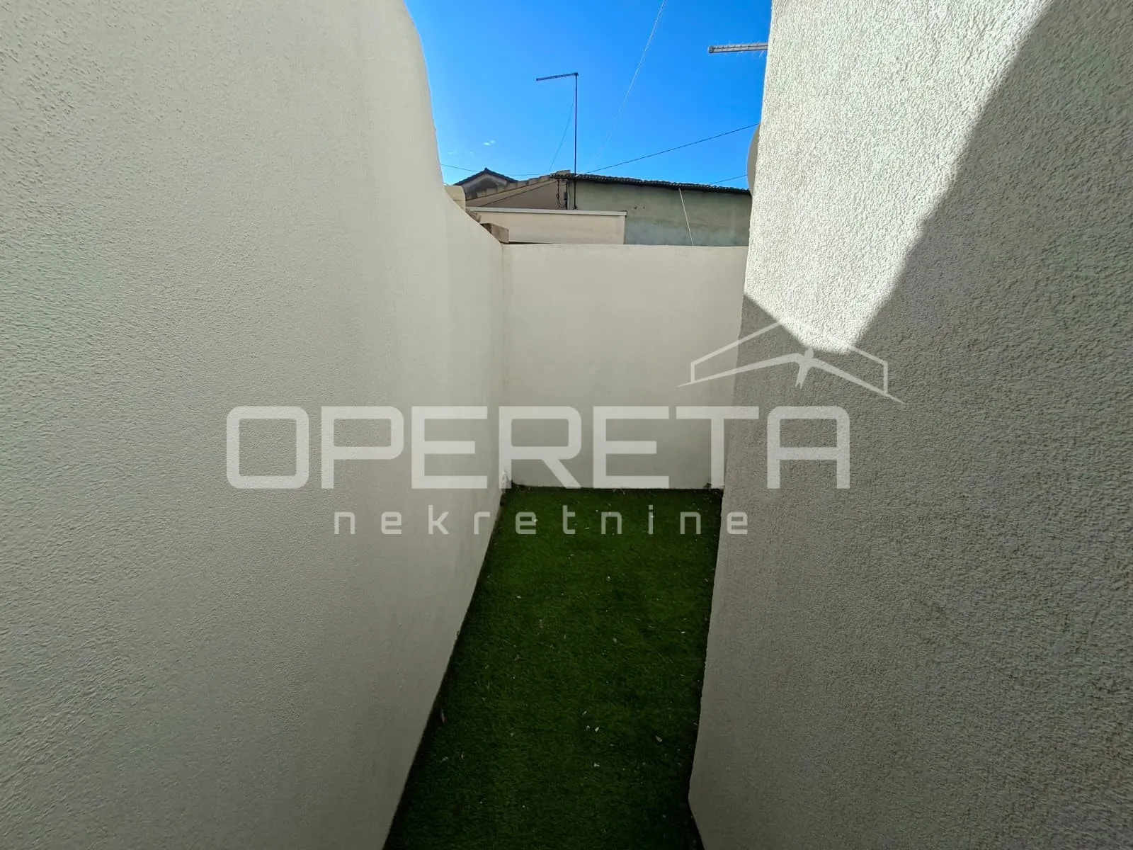 jednosoban stan, varoš 32 m2 - slika 10