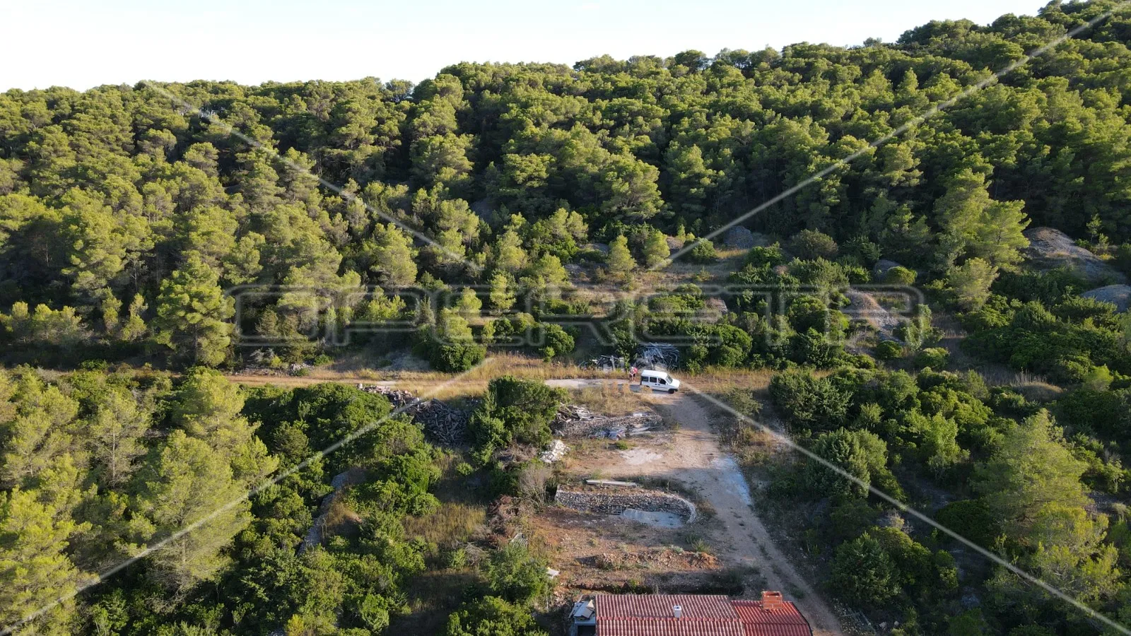 zemljište 4.105 m2, pravilan oblik i otovoren pogled na more, otok vis - slika 14