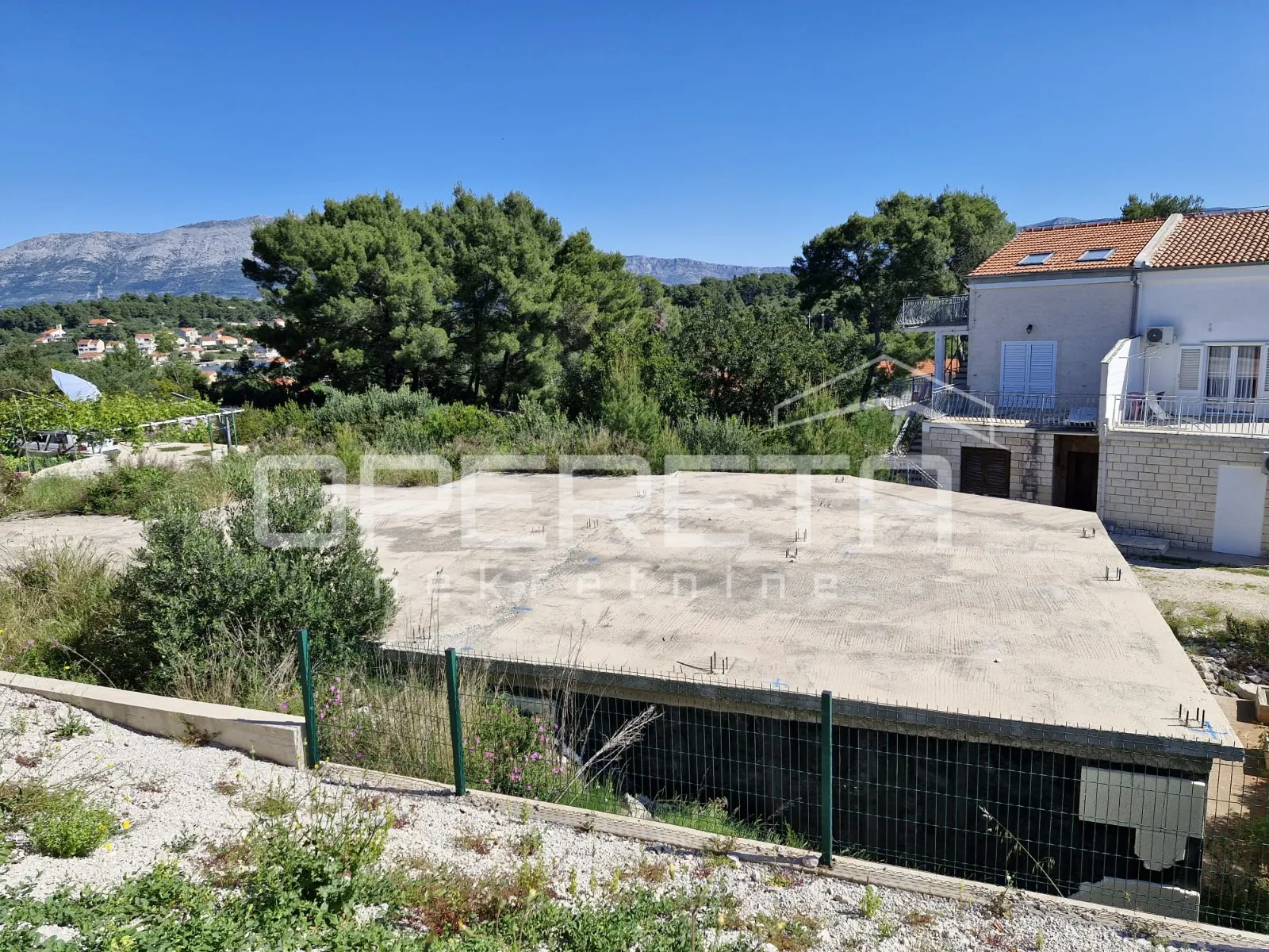 moderna kuća s bazenom i mediteranskim vrtom, lumbarda, otok korčula - slika 12