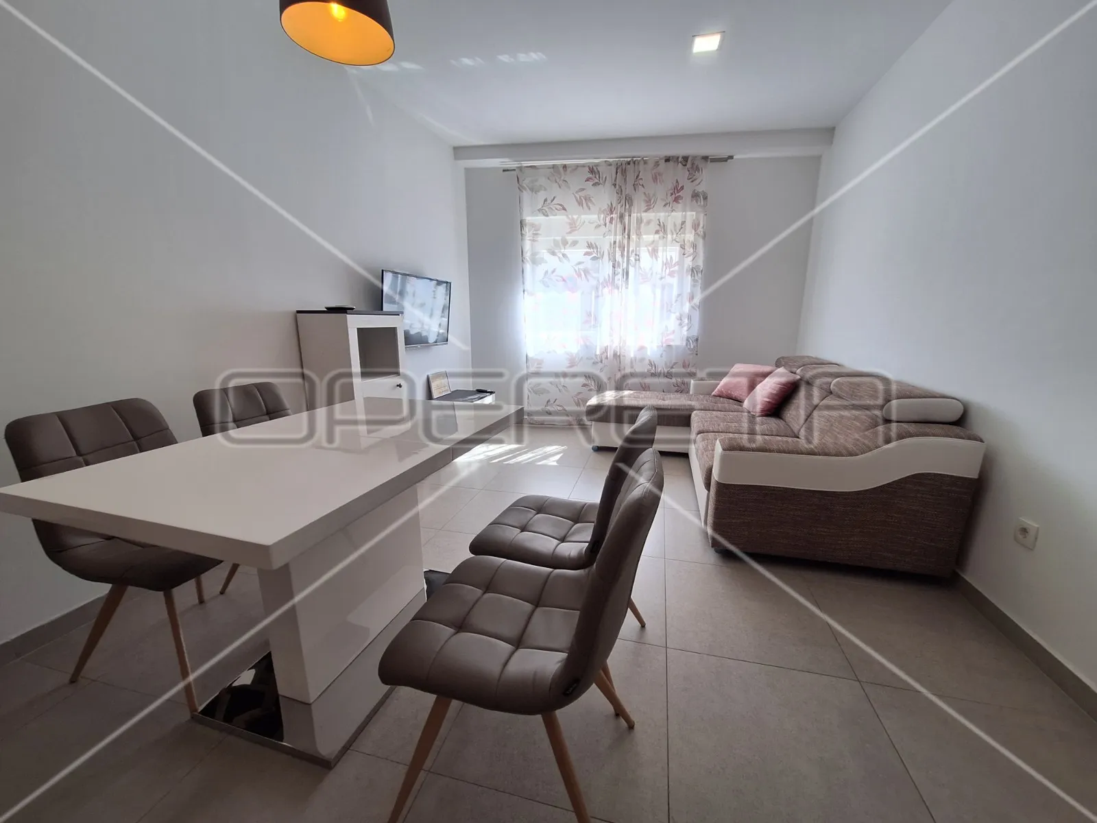 apartmanska kuća u centru jezera, investicija - slika 16