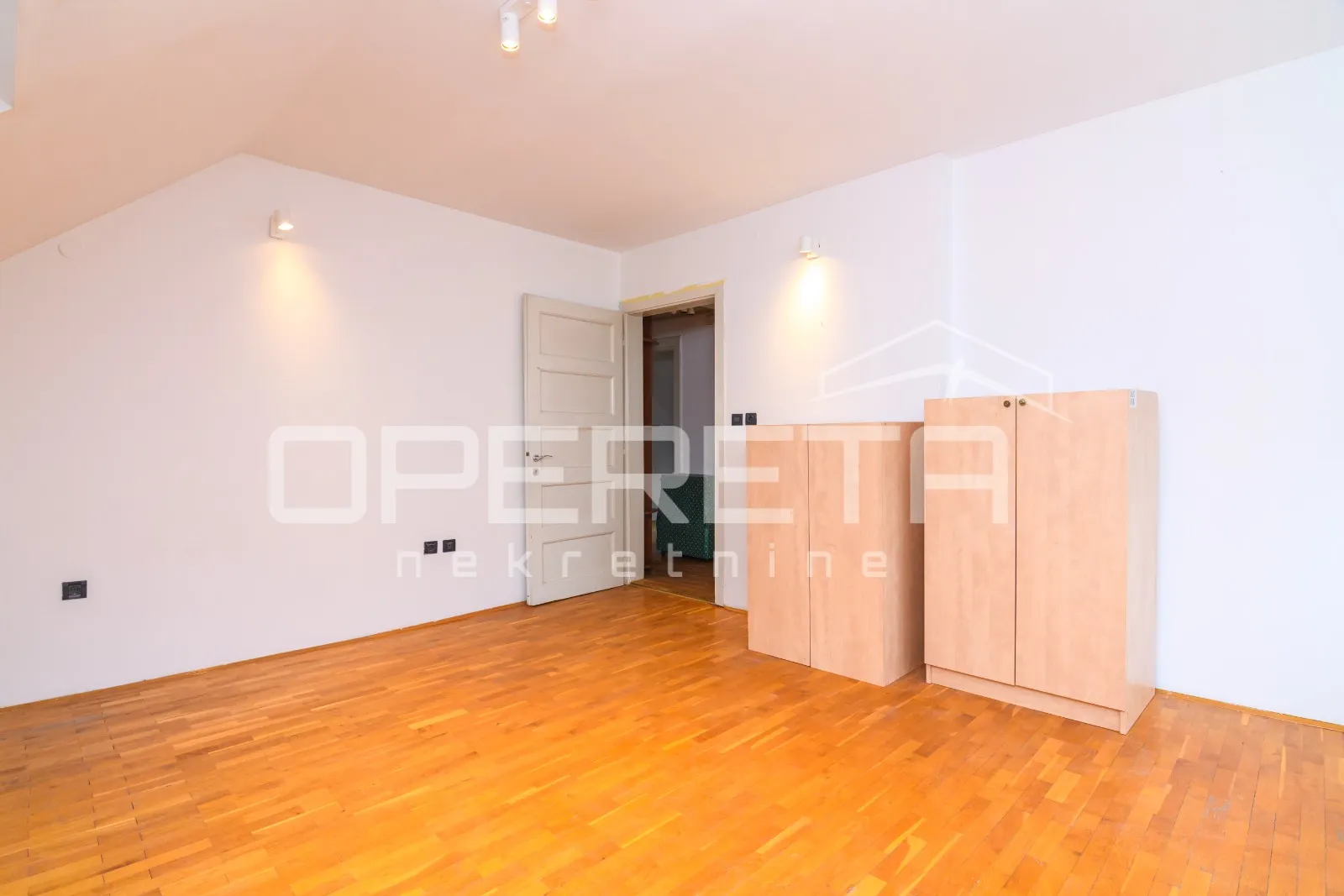 ured, najam, centar, 85 m2 + galerija - slika 6
