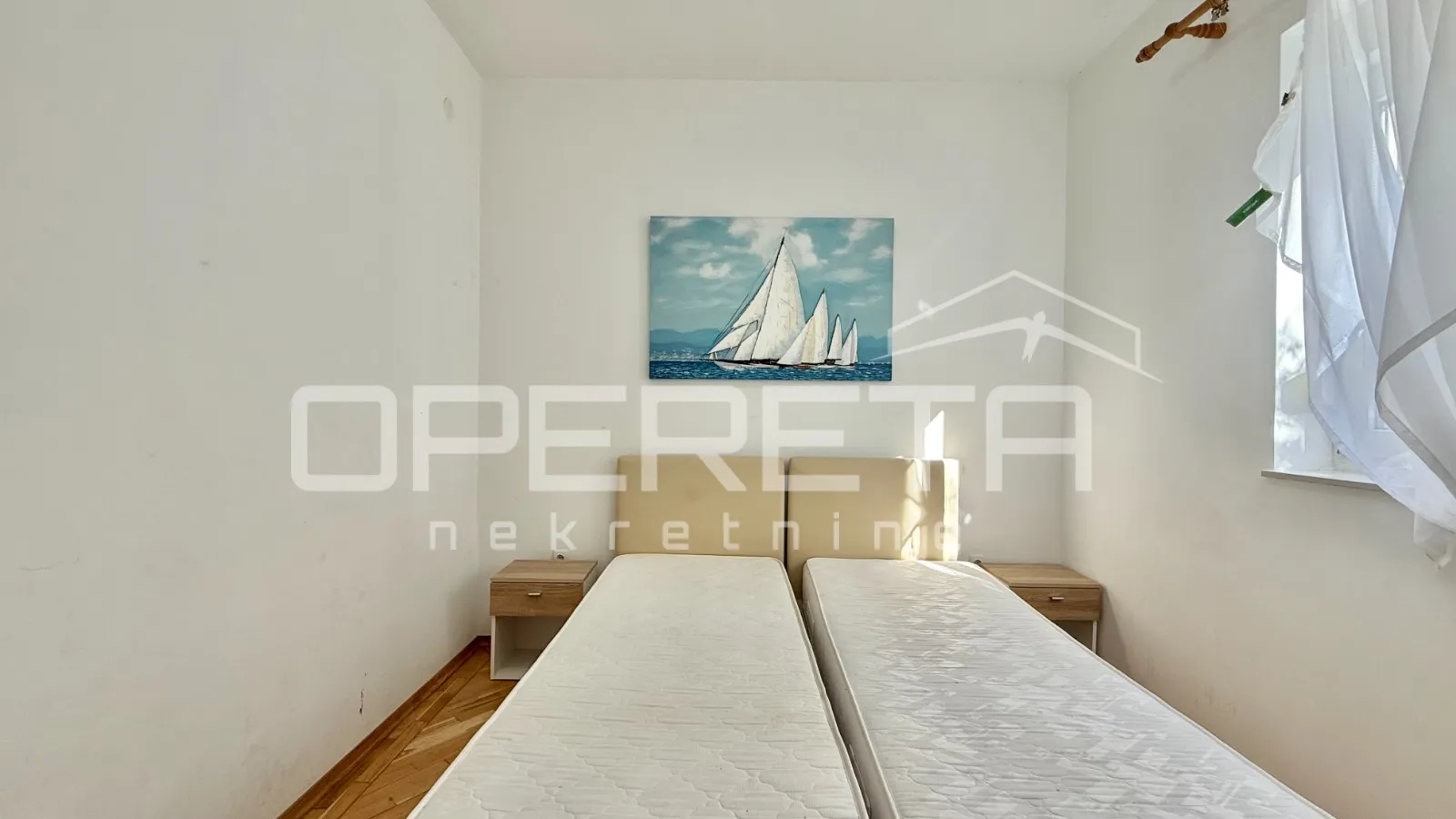 novalja – dvojna kuća s 2 trosobna apartmana i dvorištem - slika 23
