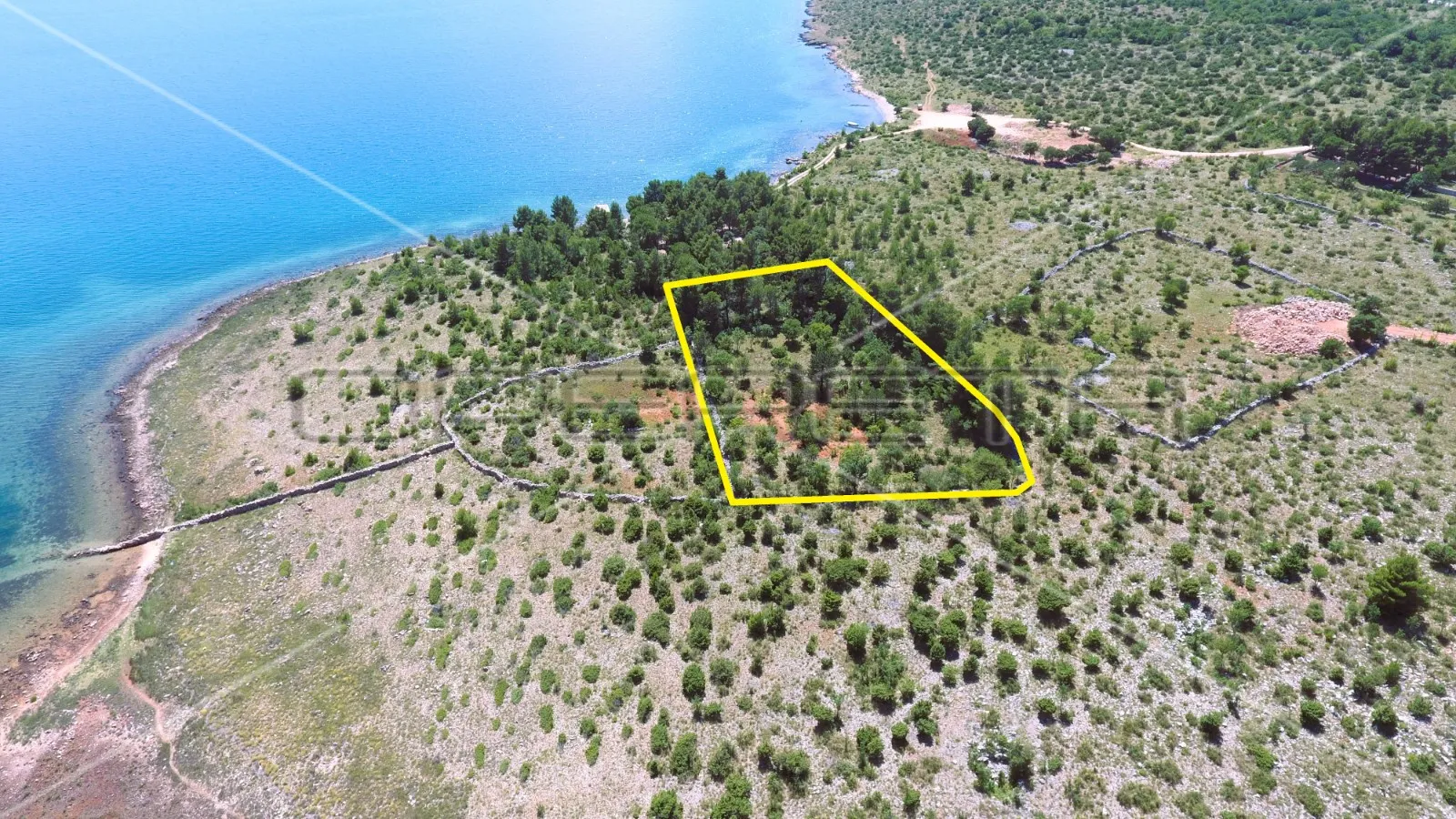 Građevinsko zemljište turističke namjene, 4.224 m2, Starigrad – Seline