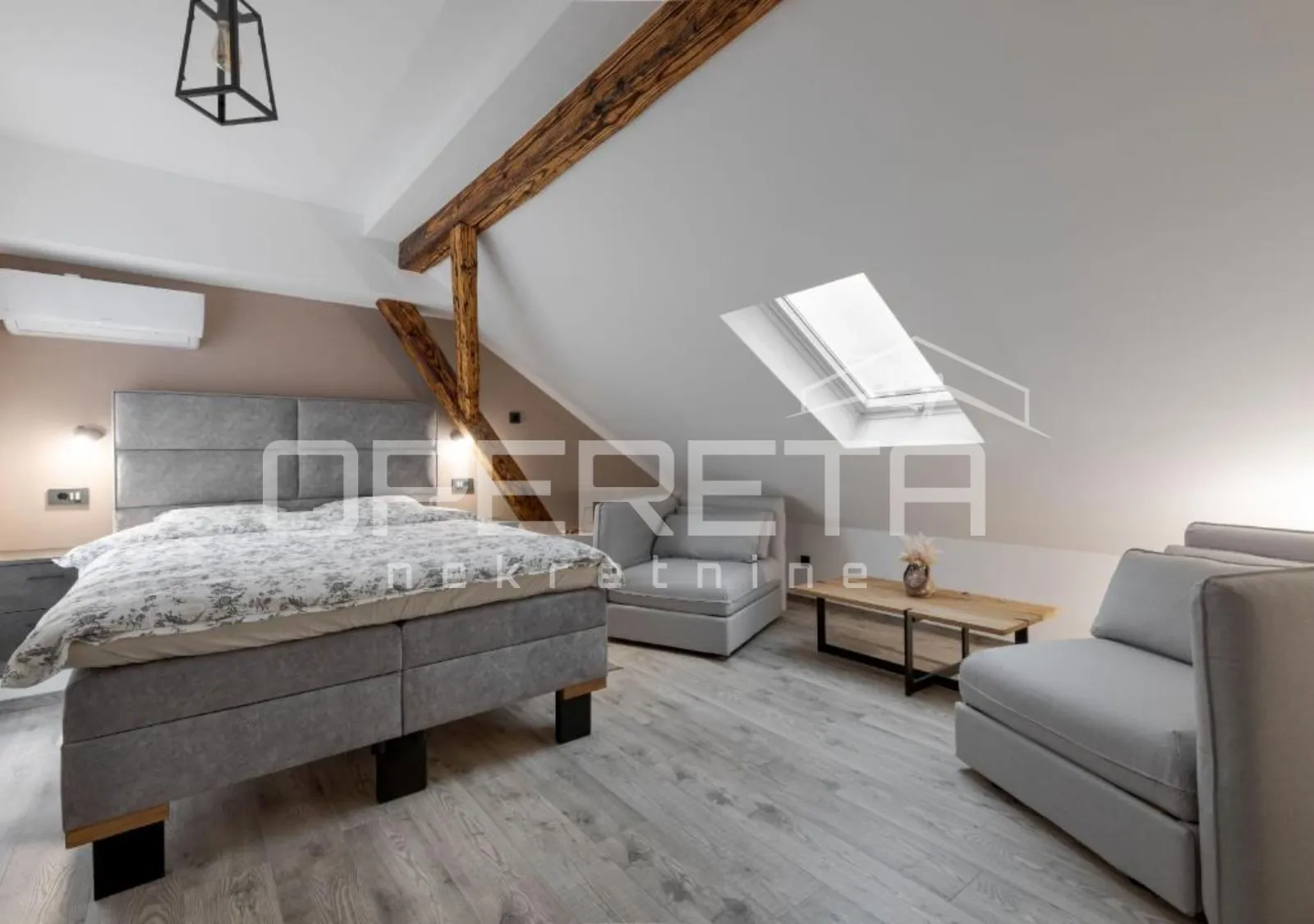Prodaja, Stan, Centar, Dolac , 3s, 80m2