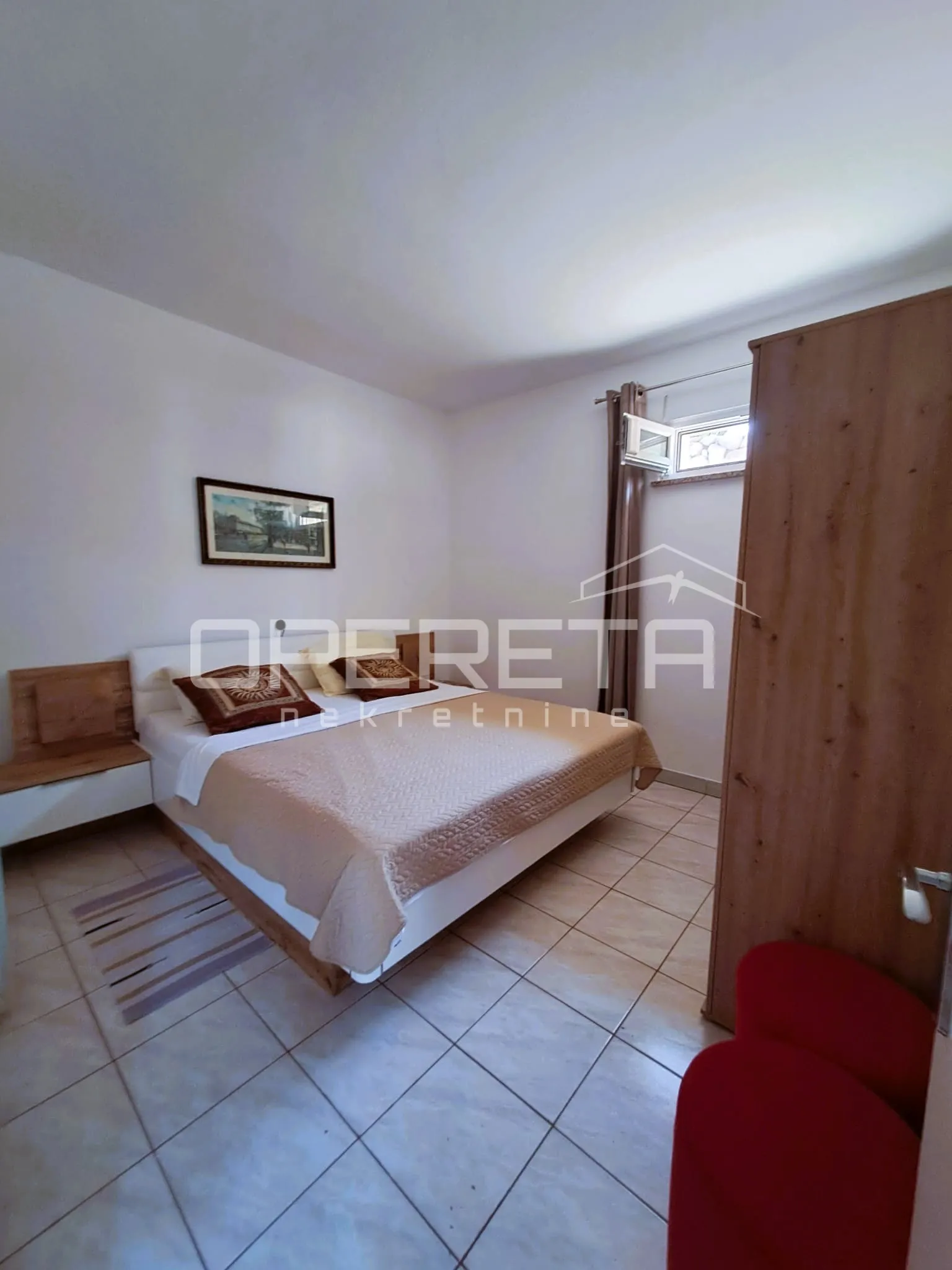 top investicija u dalmaciji: 4 apartmana + dvorište + projekt – 50 m od mora - slika 18