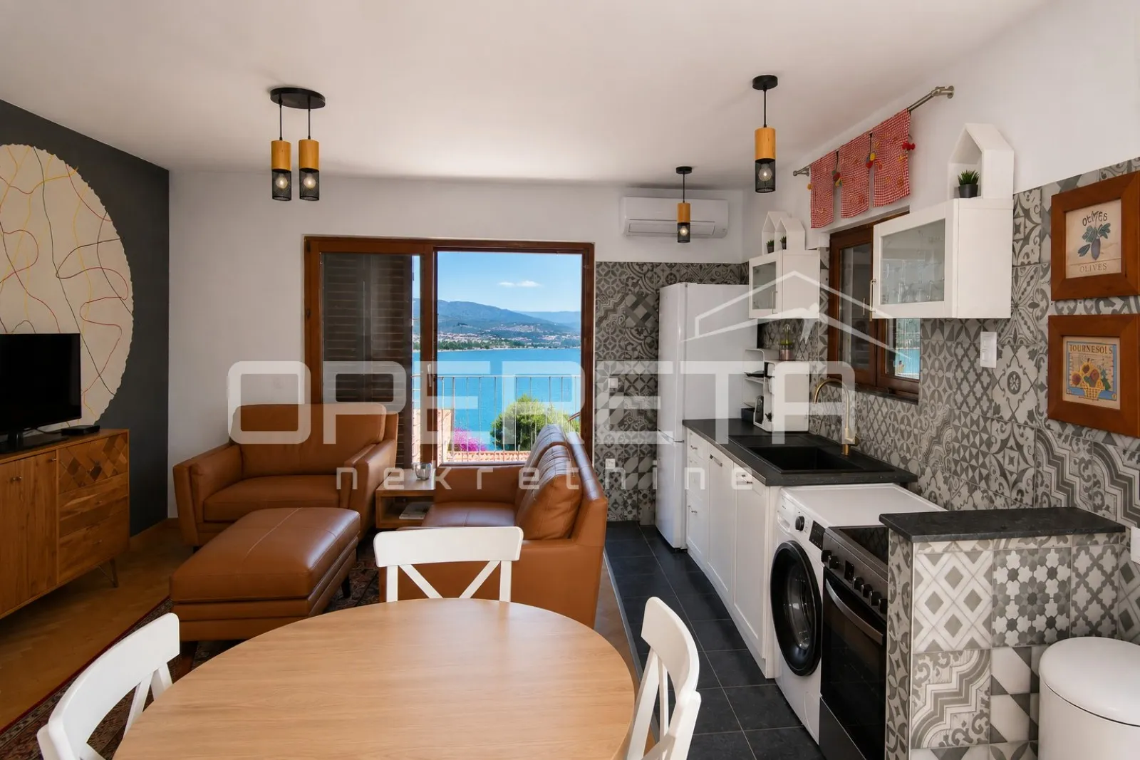 trogir – 2s stan s pogledom na more, terasama i parkingom - slika 2