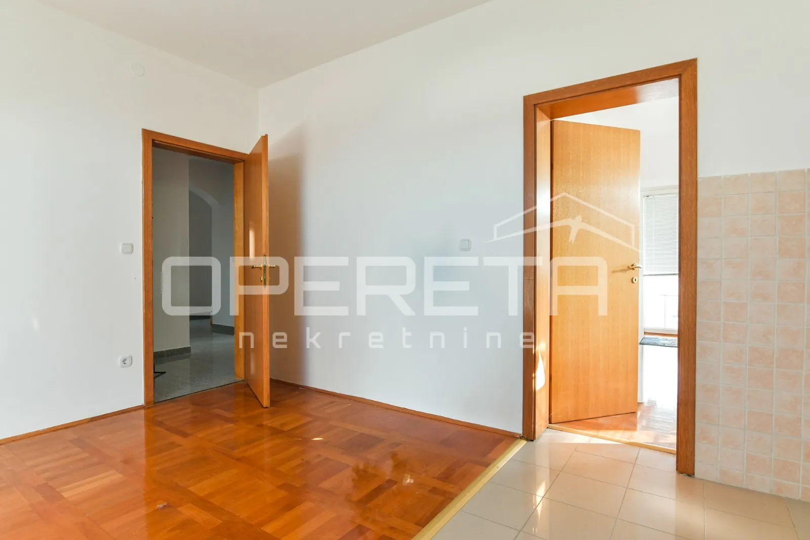 prodaja, kuća, gajnice, zelena magistrala, samostojeća, 340m2 - slika 25