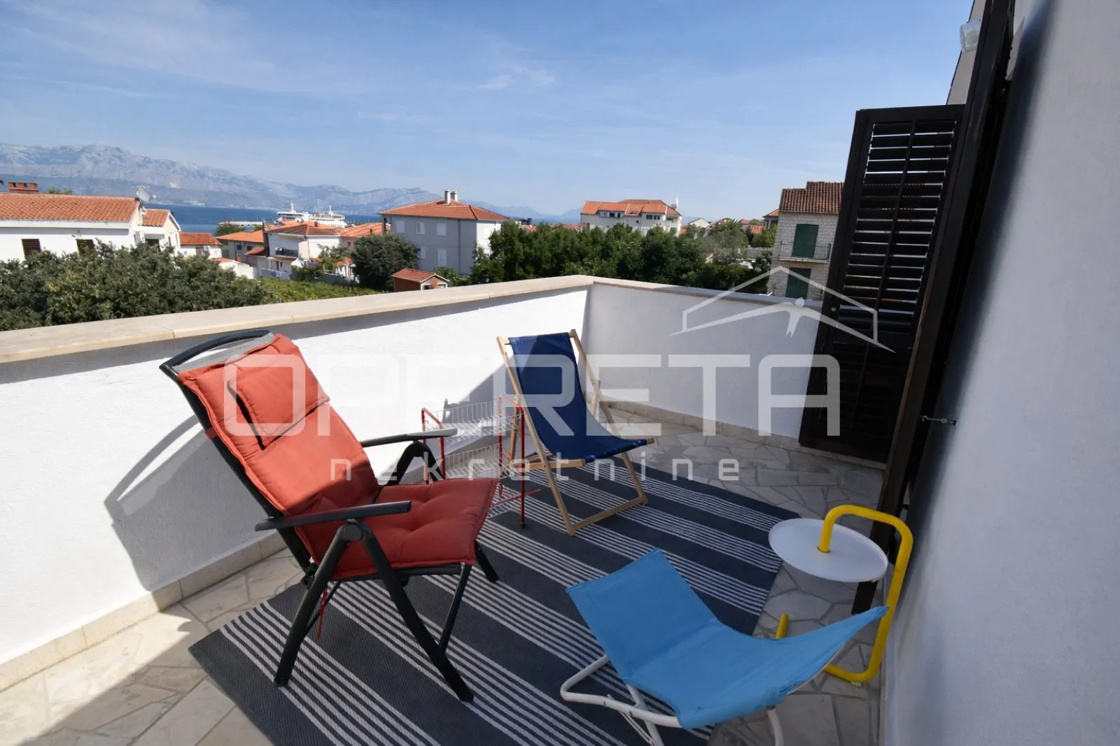 supetar, kuća 200 m2, 150 m od plaže, parcela 610 m2 - slika 4