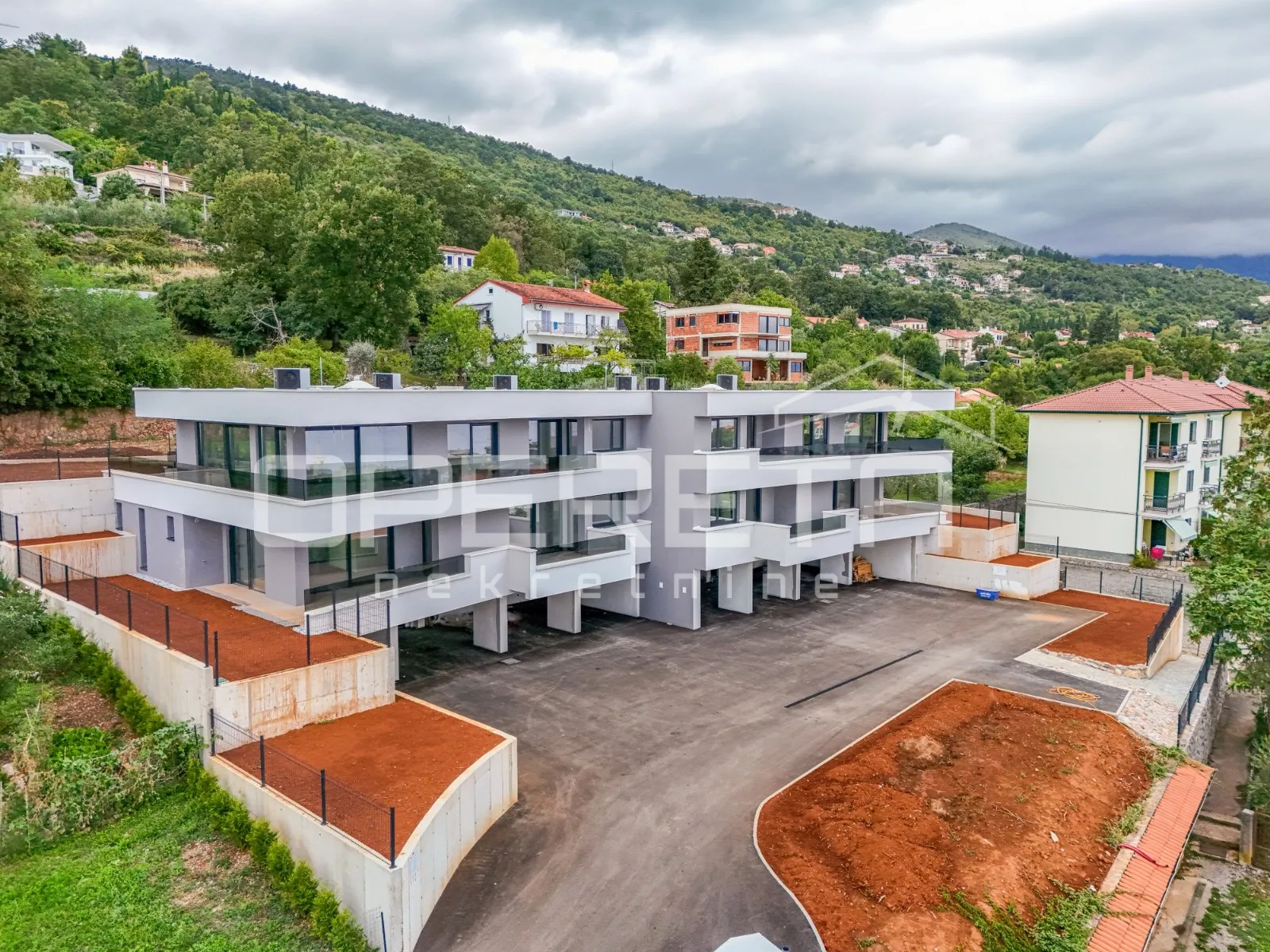 lovran - vrhunska novogradnja s pogledom na more - slika 8
