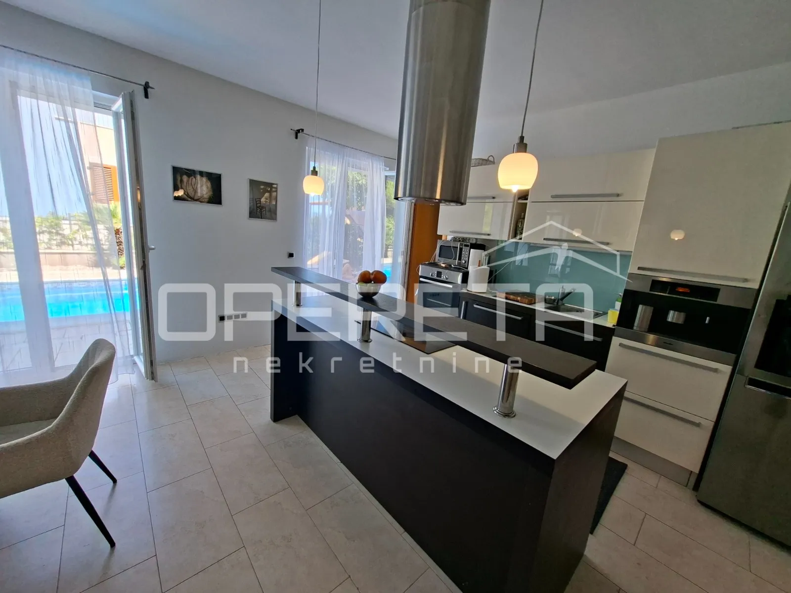 *** splitska, brač - ekskluzivna villa s panoramskim pogledom na more *** - slika 11
