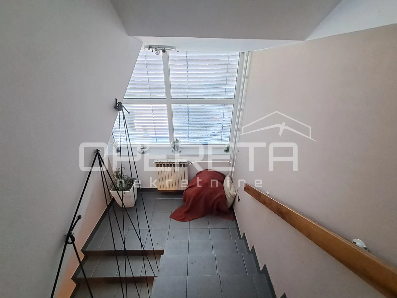 prodaja, kuća, kromosovo naselje, velika gorica, kuća u nizu, 200m2 - slika 11