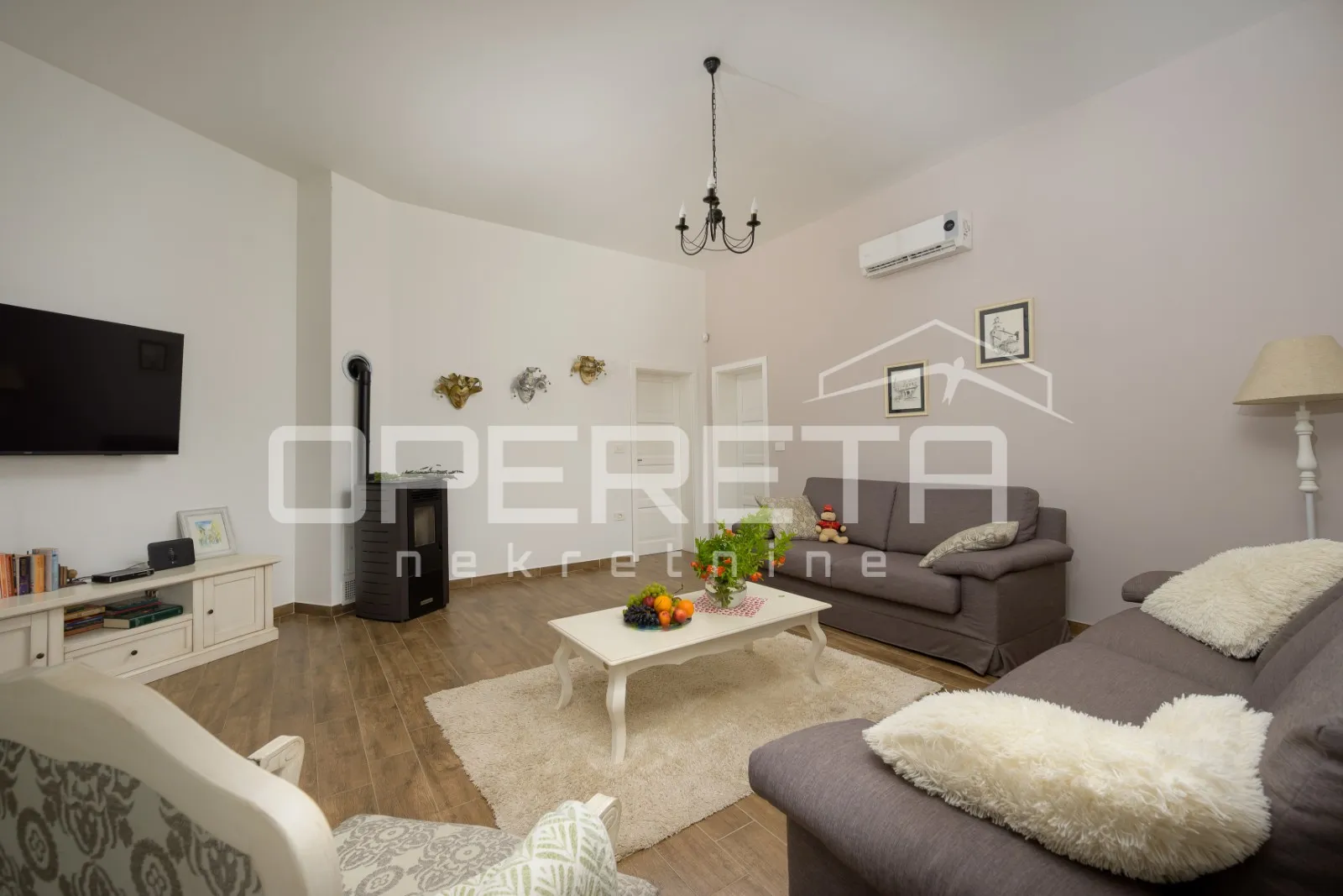 istra, svetvinčenat, dvije vile u kompletu, bazen, sauna, namješteno - slika 9