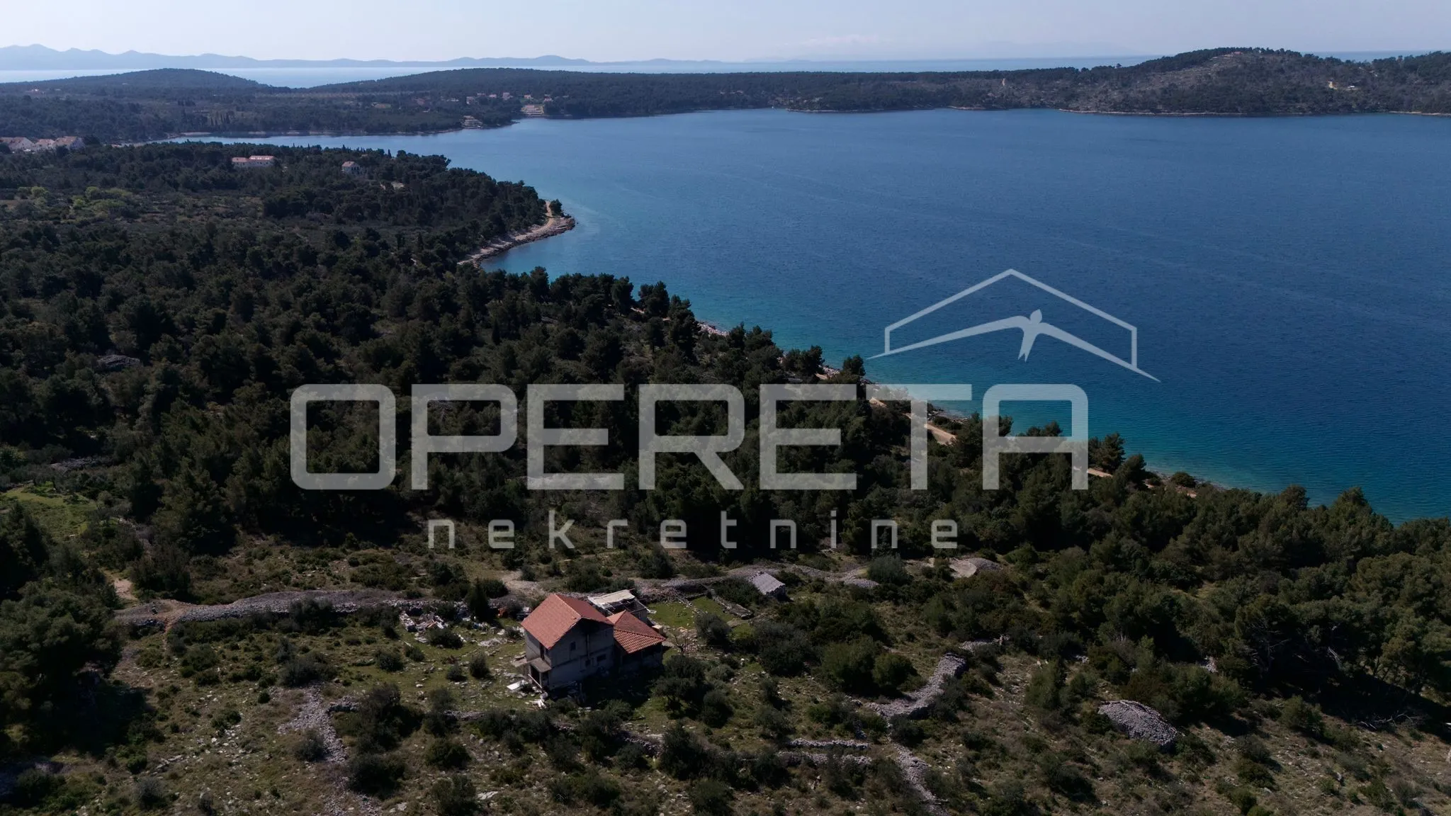 kuća uz more s panoramskim pogledom i terasom – milna, otok brač - slika 20