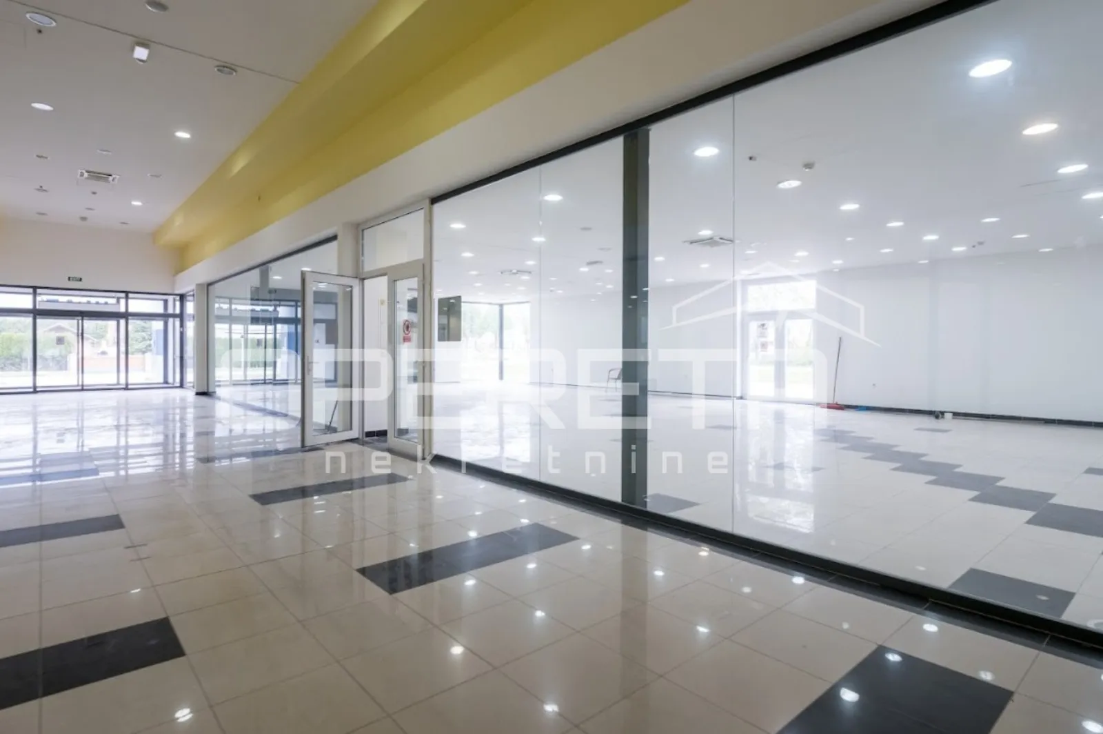 ulica zrinskih , zgrada, 3.000.000,00 eur - slika 16