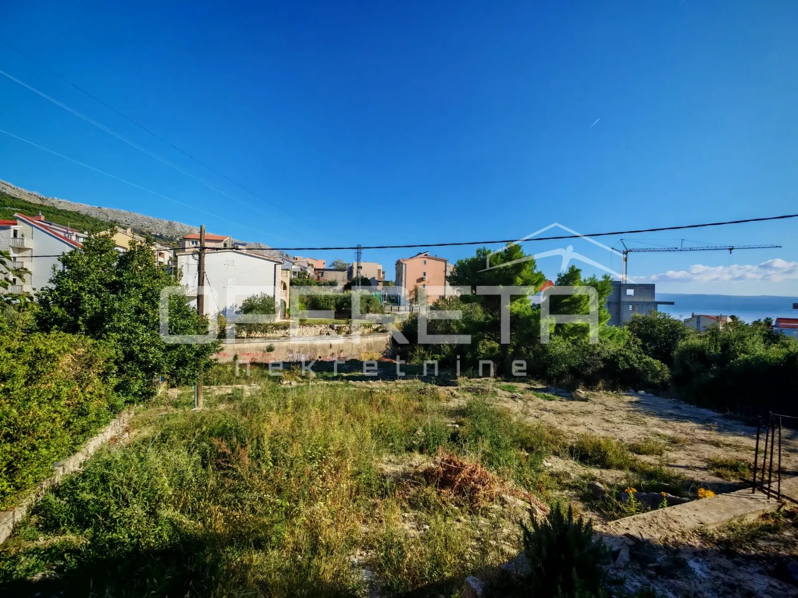 zemljište 451 m² s dozvolom za vilu, trogir, pogled na otok - slika 2