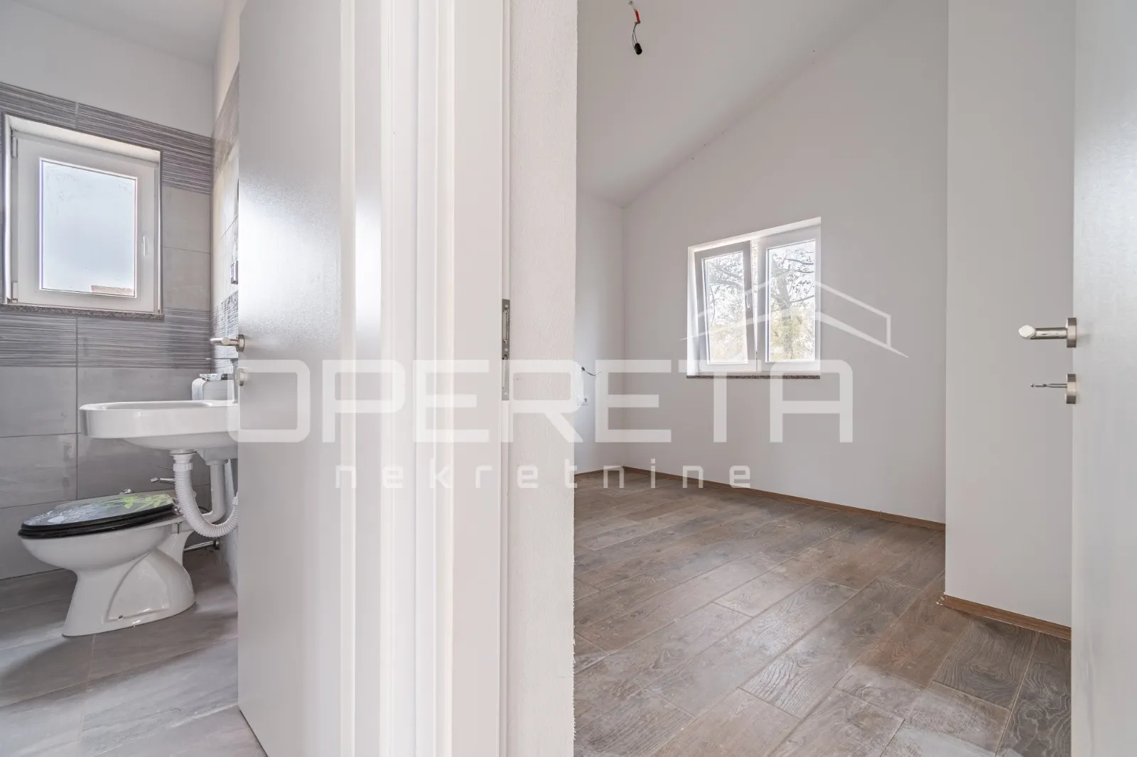 prizemnica 70m2 s bazenom i dvorištem - svetvinčenat - slika 7