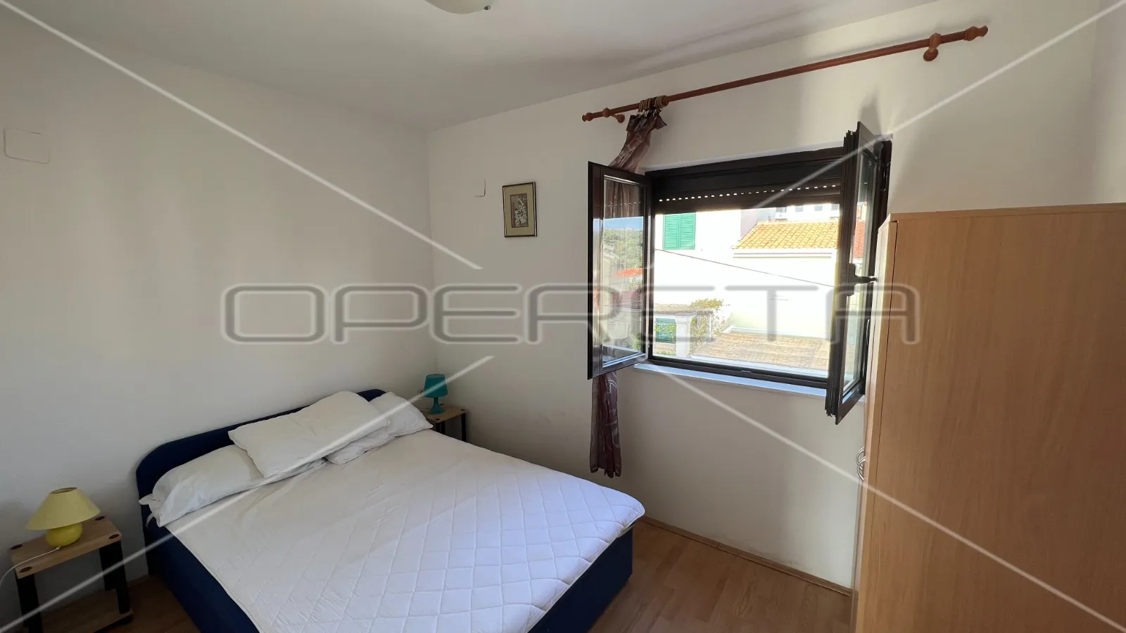 apartmanski objekt na otoku čiovu, uvala mavarčica , 150 metara od mora - slika 13