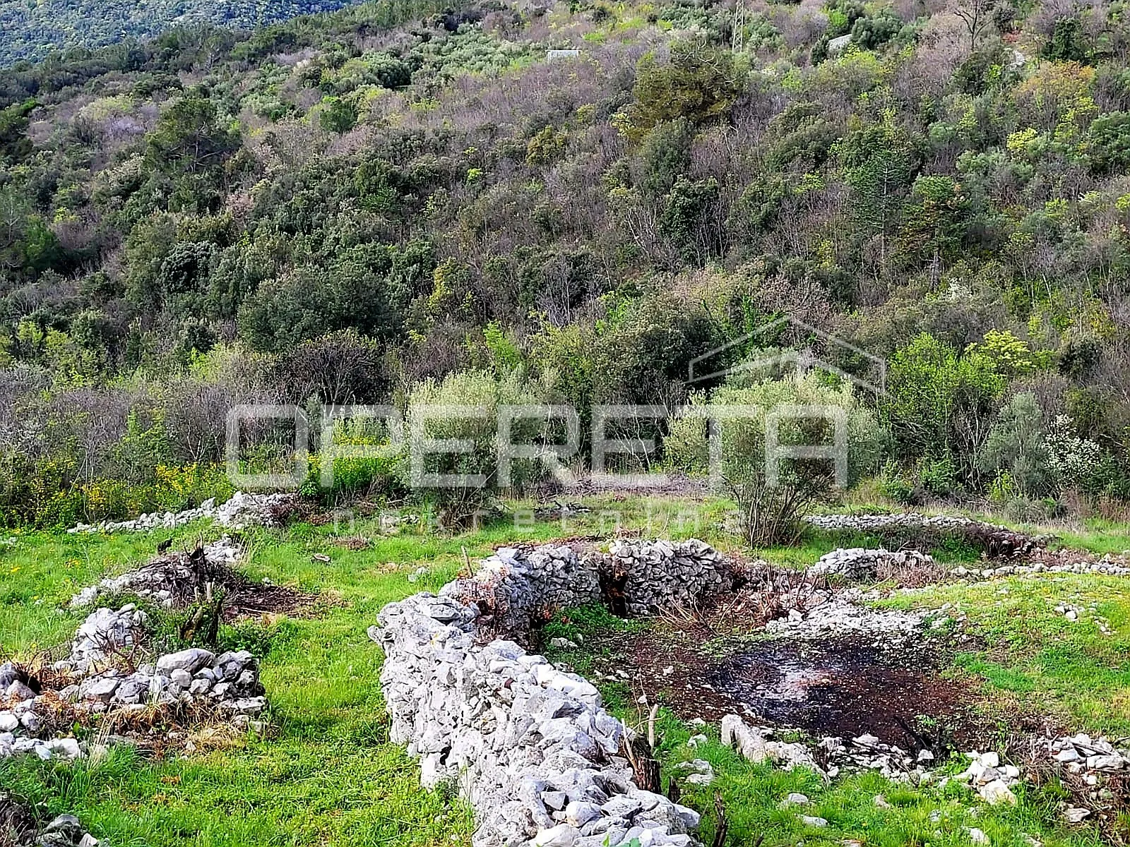 prilika – građevinsko zemljište s otvorenim pogledom na more u rapcu, više od 2. - slika 12