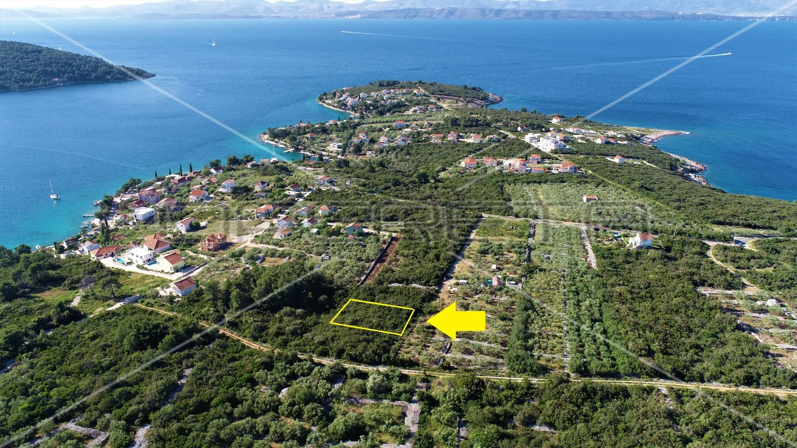 građevinsko zemljište 932 m2, m1 namjena, pogled na more, nečujam, otok šolta - slika 2