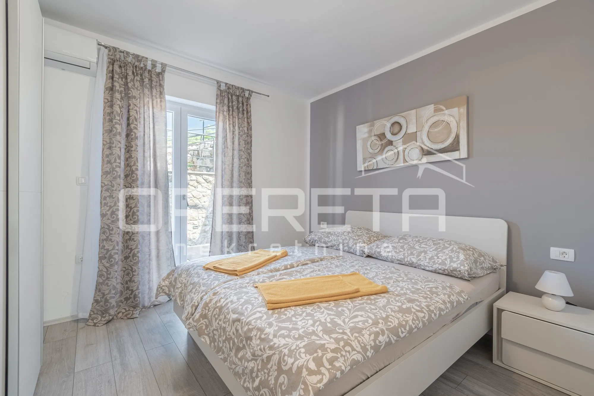 ekskluzivna luksuzna vila s panoramskim pogledom na more u privatnom kompleksu - slika 12