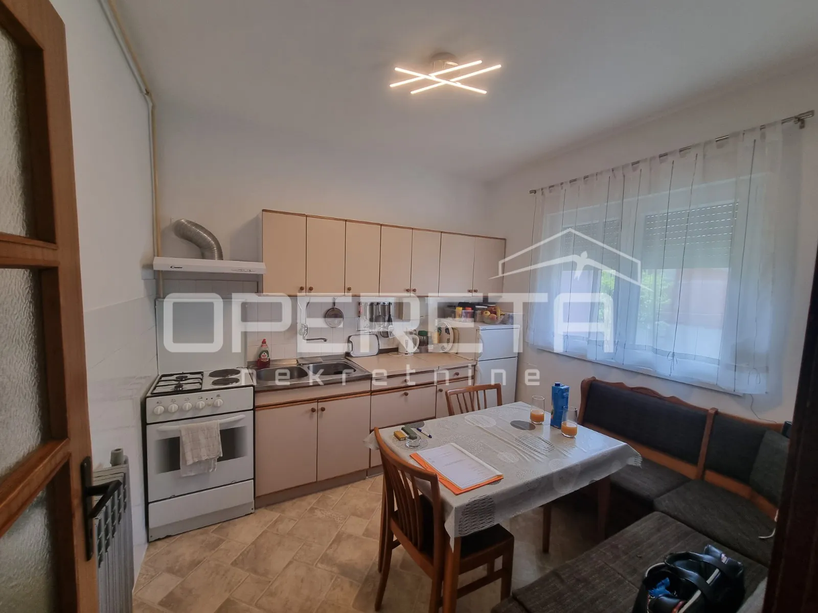prodaja, kuća, vrapče, vrapčanska ulica, samostojeća, 250m2 - slika 8