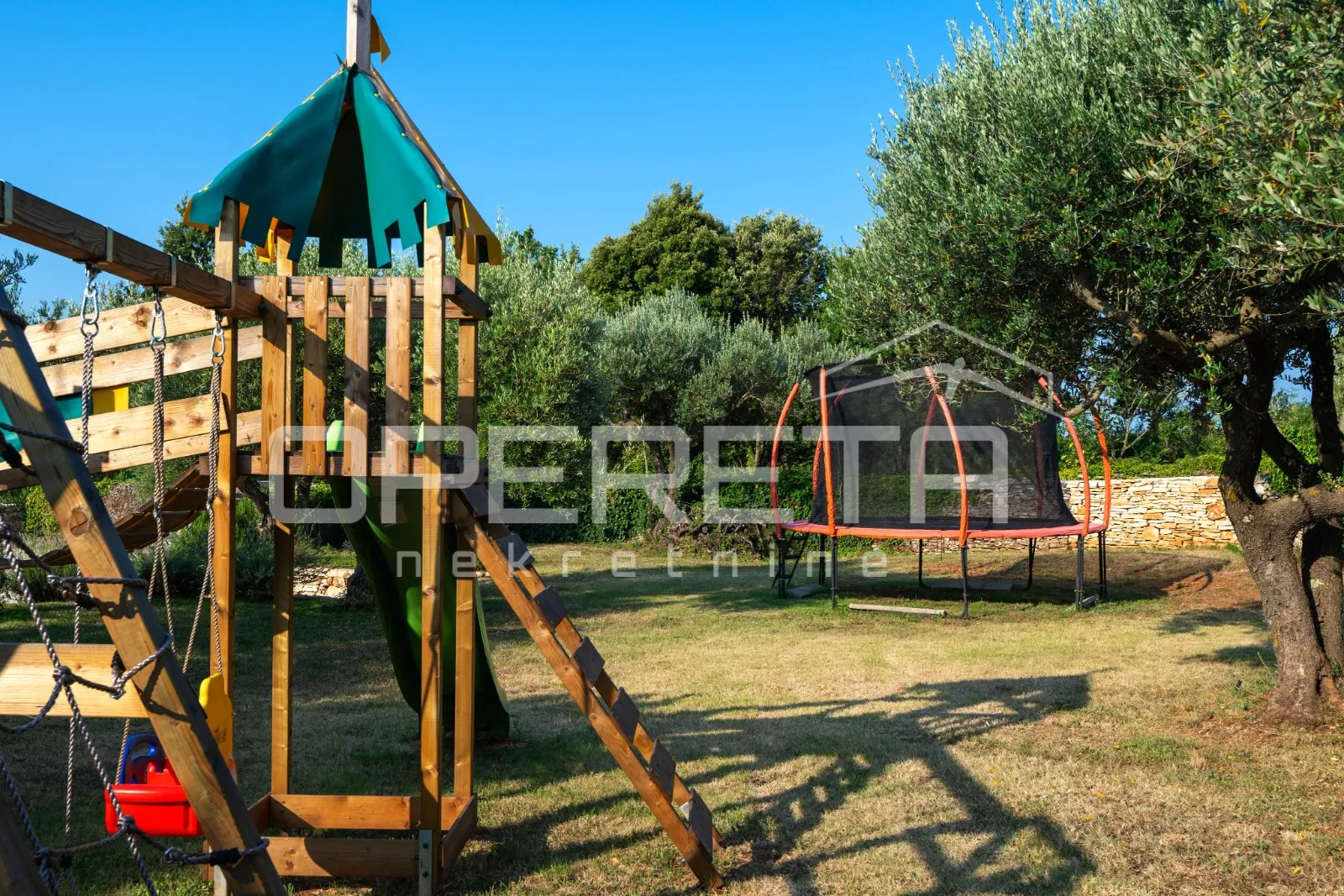 luksuzna vila na prostranom imanju i u miru, rakalj (istra) - slika 21