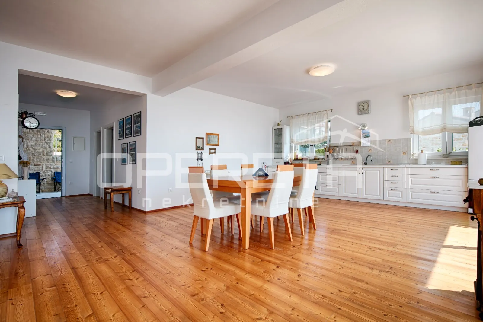 prodaja, jedinstvena 4bdr 4bthr villa na plaži, s 1.000m2 zemljišta - slika 11