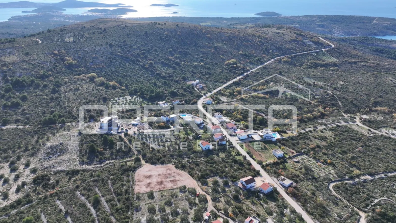 zemljište u primoštenu s panoramskim pogledom na more- idealno za gradnju vile - slika 7