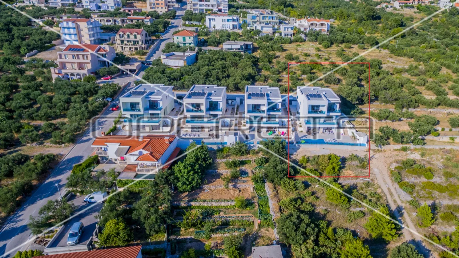 luksuzna vila s bazenom u srcu makarske - slika 5