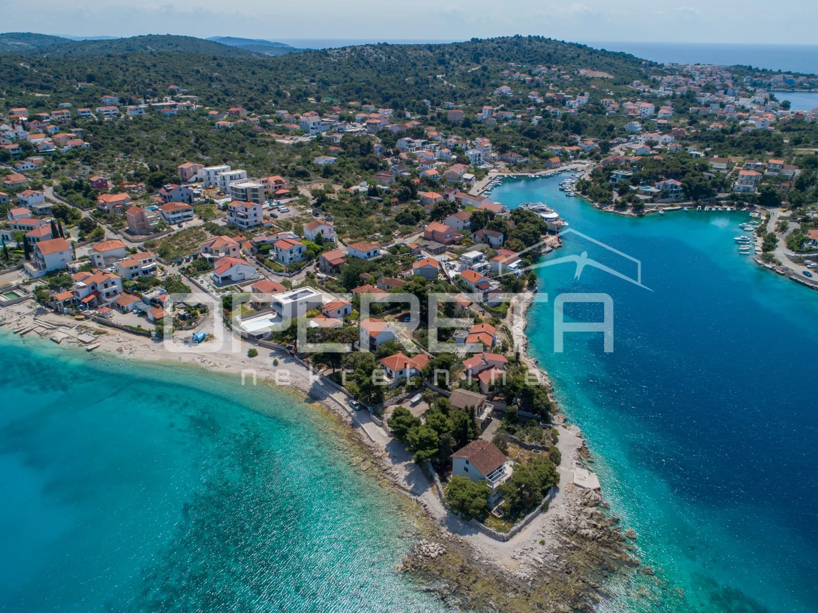 Građevinska parcela u Ražnju, 100 m od mora, otvoren pogled, 1.445 m2 - Ražanj