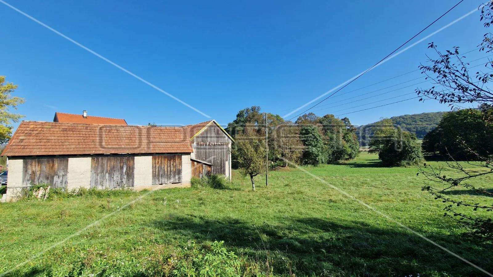 seosko imanje, kuća s 3 gospodarska objekta, okućnica, brinje, 235 m2 - slika 4