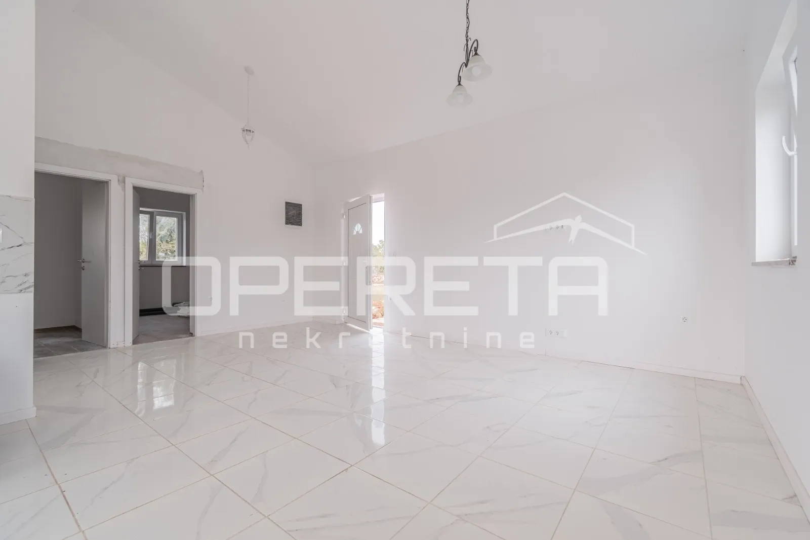 prizemnica 70m2 s bazenom i dvorištem - svetvinčenat - slika 5