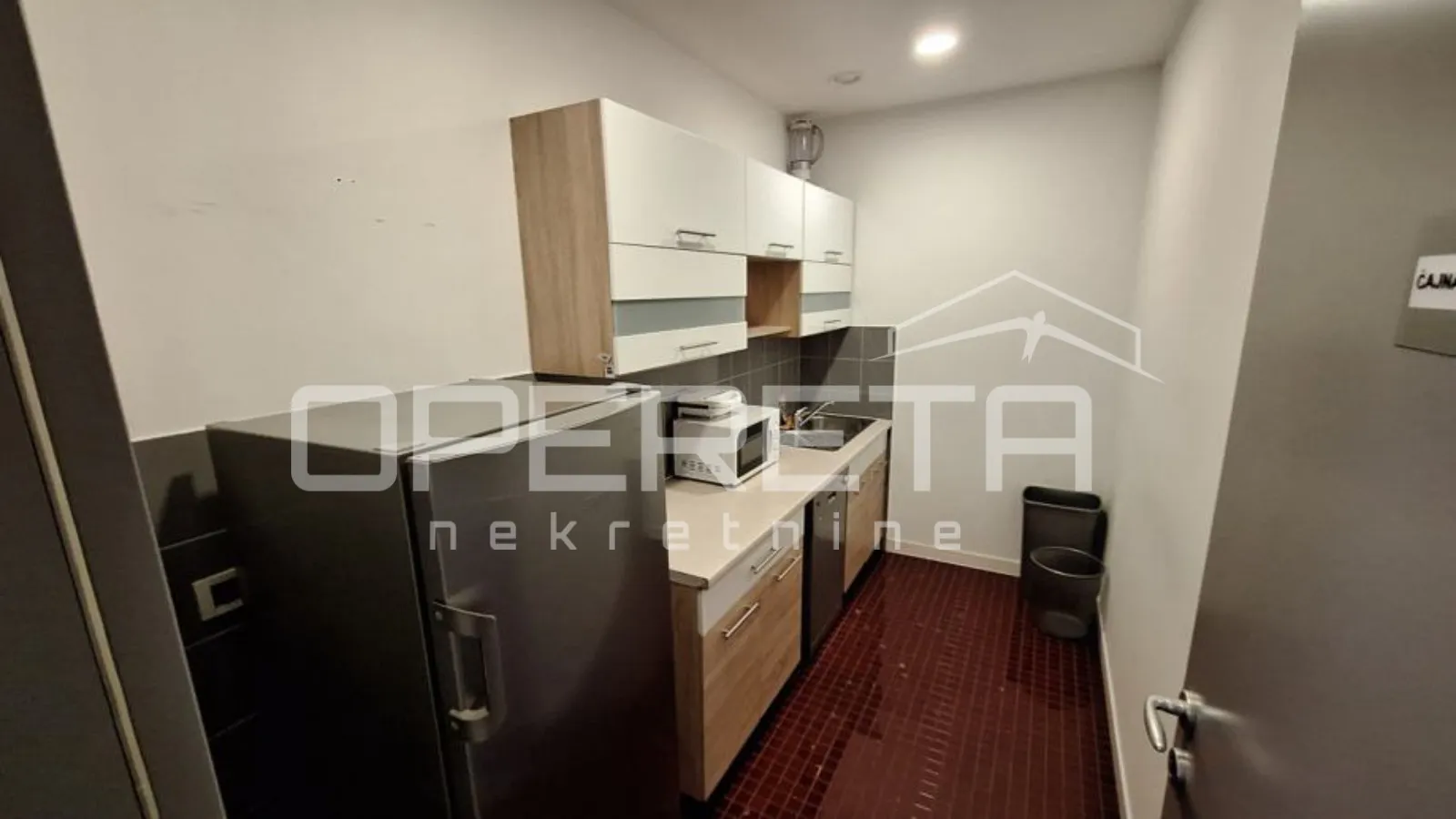 najam, ured, zapruđe, horvatova, 600m2 - slika 11