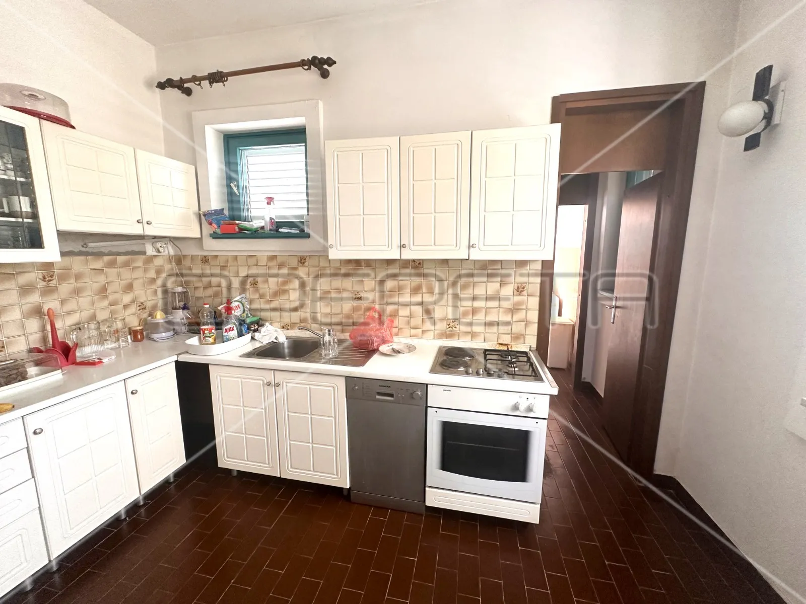 unikatna vila sa čarobnim pogledom u njivicama, krk - slika 13