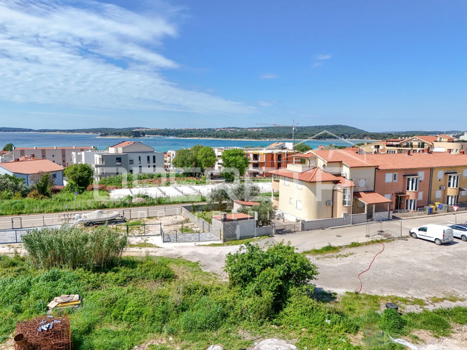 stan s pogledom na more i galerijom – medulin (300m od plaže, 77,76m2) - slika 6