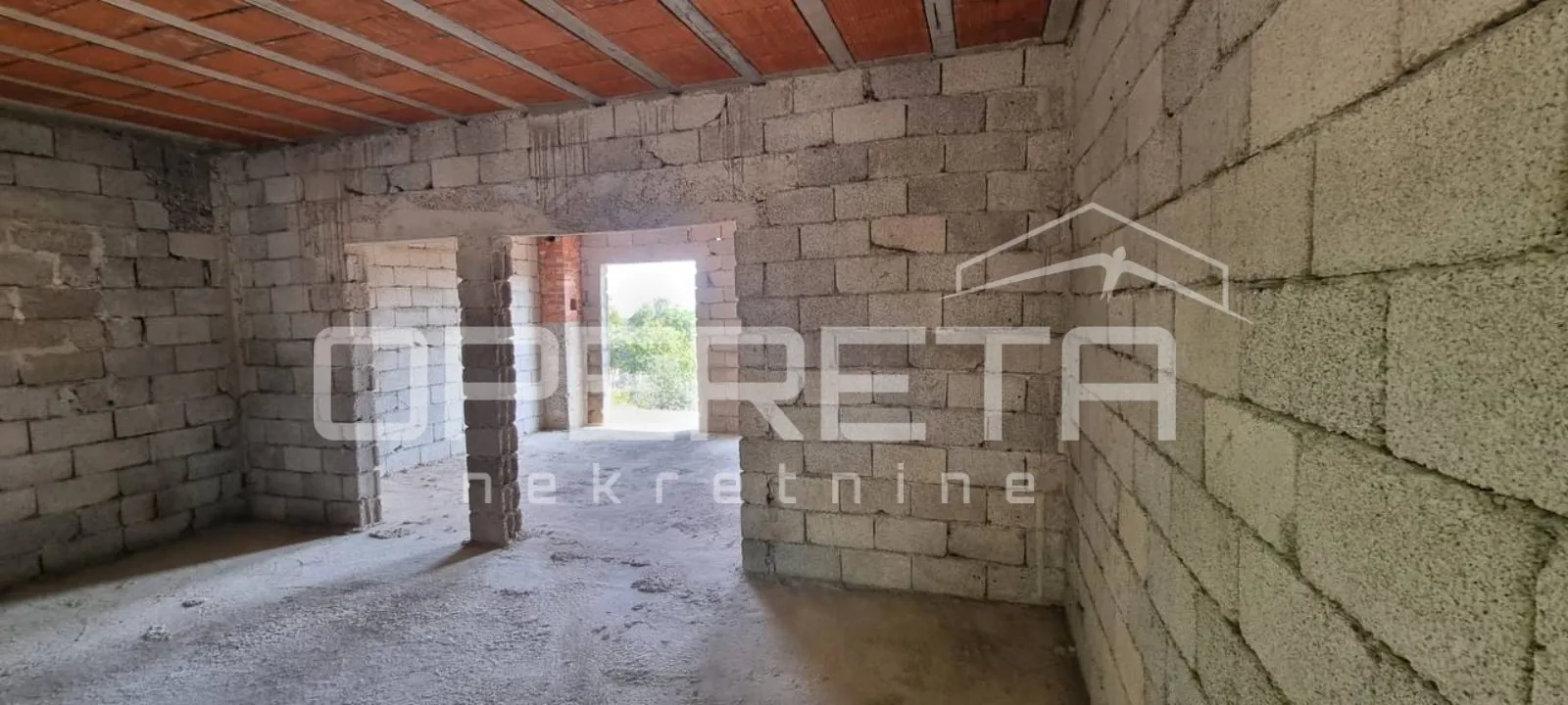 nedovršena kuća na braču – humac gornji na 1.820 m² zemljišta - slika 13
