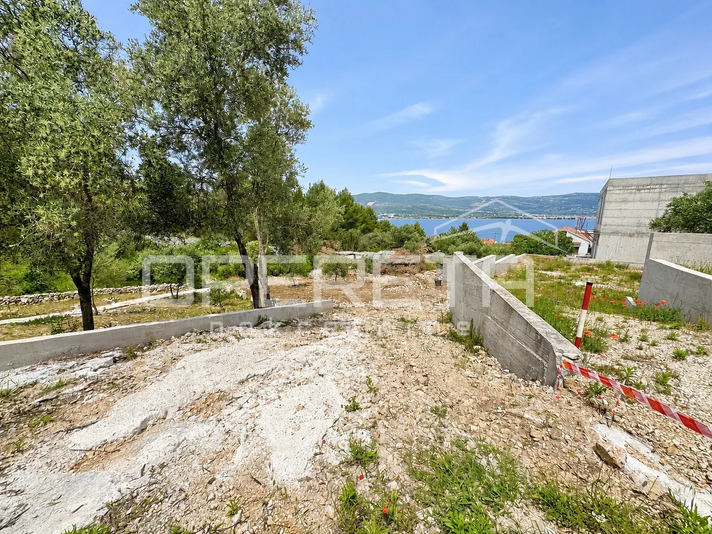 ekskluzivno,građevinsko zemljište 504 m², pogled more, žedno-trogir - slika 4