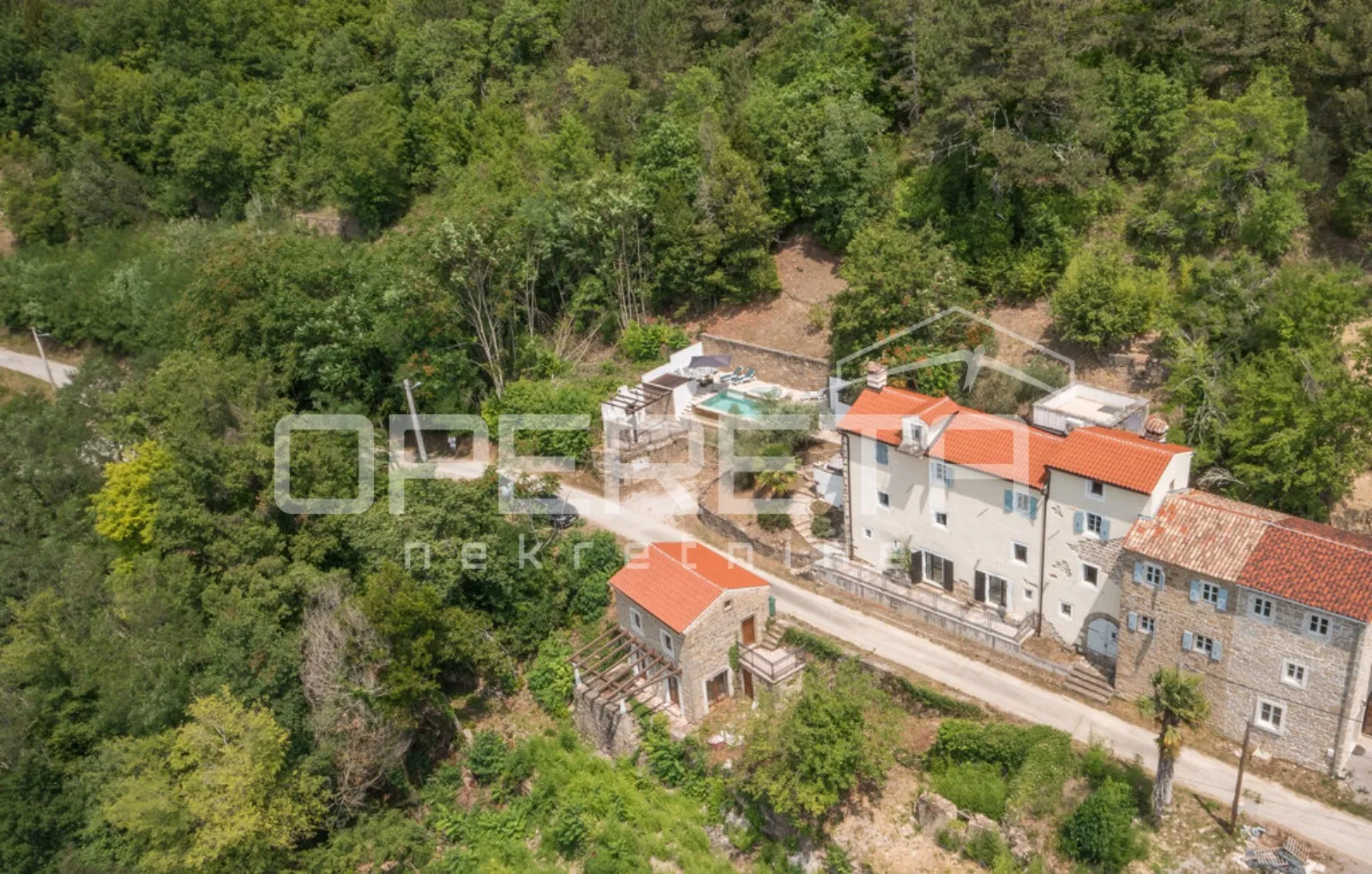 prodaja, kuća, motovun, motovun, samostojeća, 220m2 - slika 3