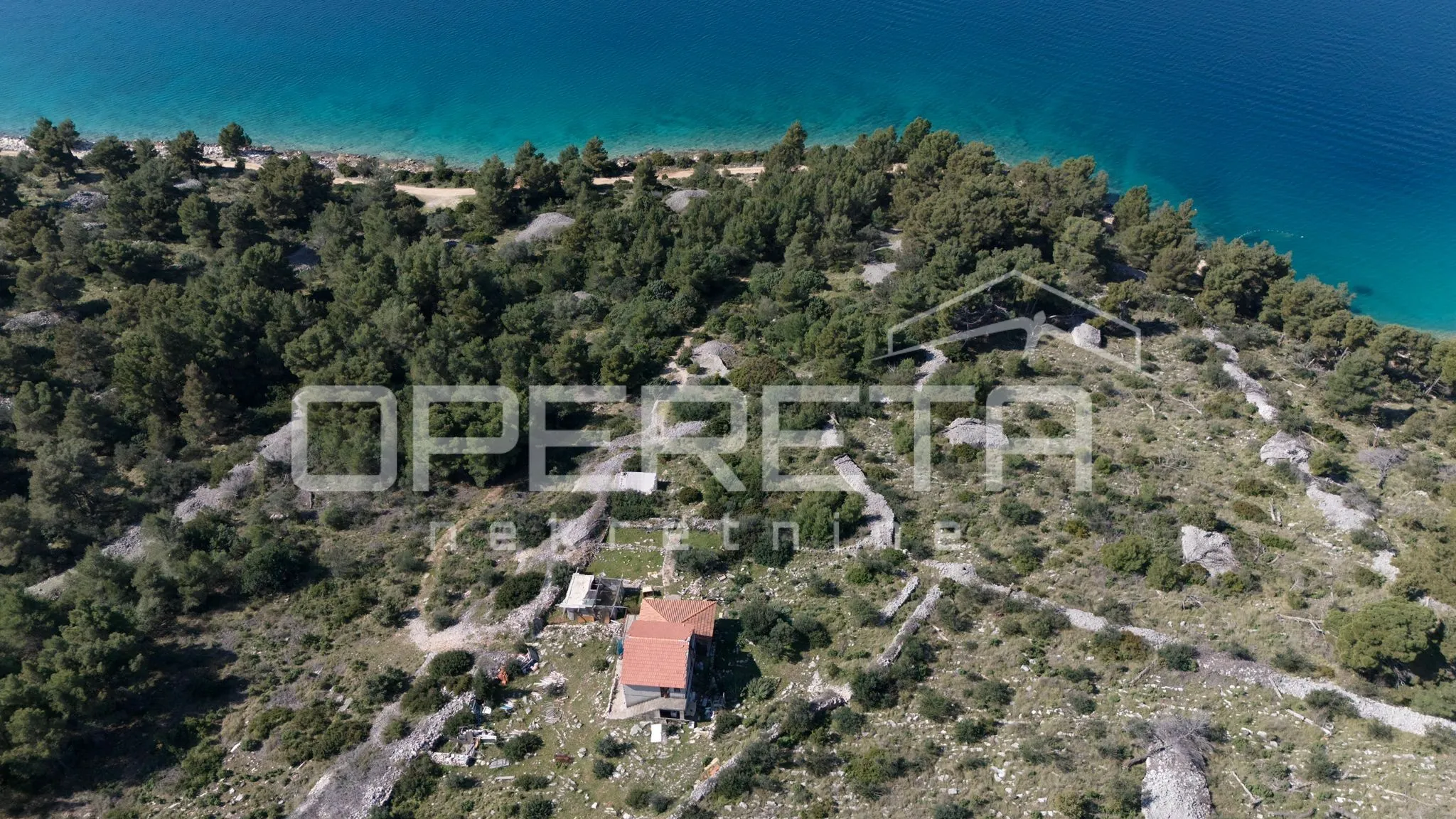 kuća uz more s panoramskim pogledom i terasom – milna, otok brač - slika 9