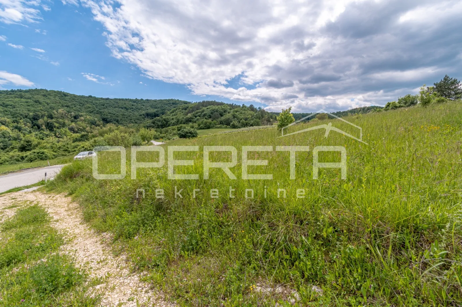 središnja istra-dva građevinska zemljišta 1576 m2 - slika 3